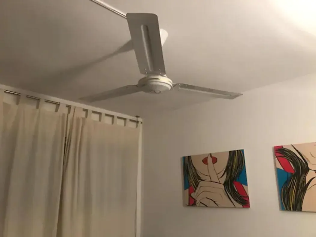 Apartamento Centrico Y Con Piscina A 5 Min. Playa サロウ アパート